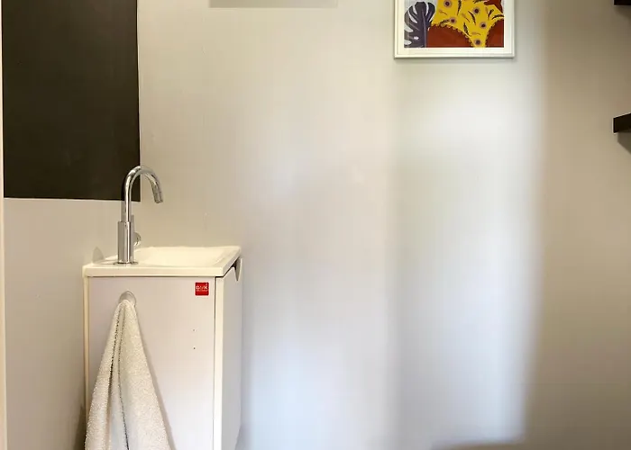 With 2 Bedrooms, Terrace, Pool & Parking * أنتيب